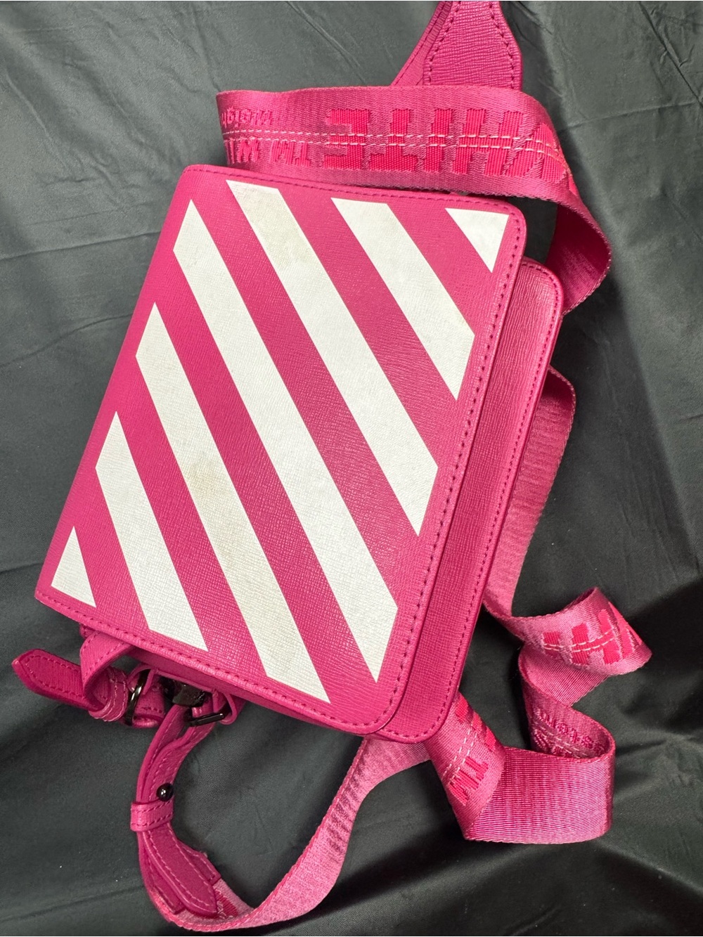 Off-White Pink Diagonal Stripe Crossbody Bag - Picture 4 of 5